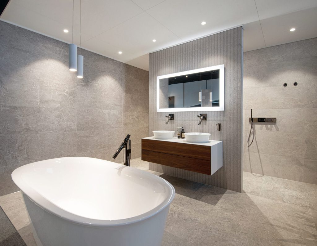 SDC showroom Eclectic Lighting 2 1 scaled