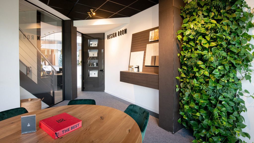 SDC showroom Eclectic Lighting 9 scaled